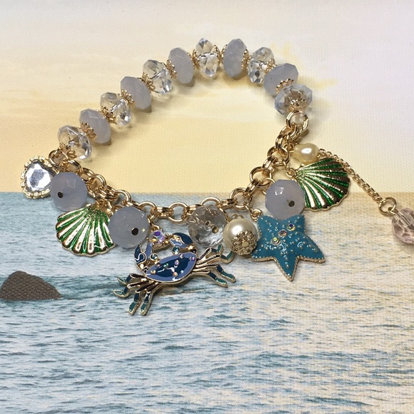 Crab Beach Bracelet - Picture 3 of 8